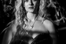 Básnířka Kateřina Pokorná aka Svojost míří do Plzně Básnířka Kateřina Pokorná aka Svojost míří do Plzně